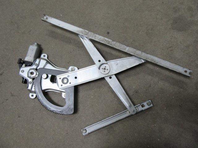 Mechanizm podnoszenia szyby drzwi przednich lewych 96541783 GM