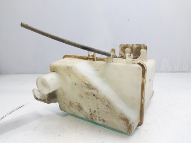 Zbiorniczek spryskiwacza szyb 96543076 GM