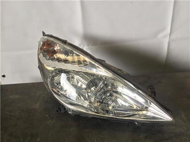 Reflektor prawy Peugeot 607 9D, 9U