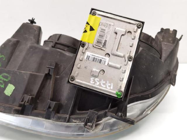 Reflektor prawy Peugeot 607 9D, 9U