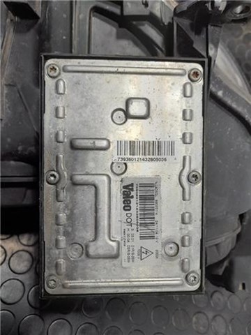 Reflektor lewy Peugeot 607 9D, 9U