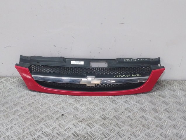 Atrapa chłodnicy 96547129 GM