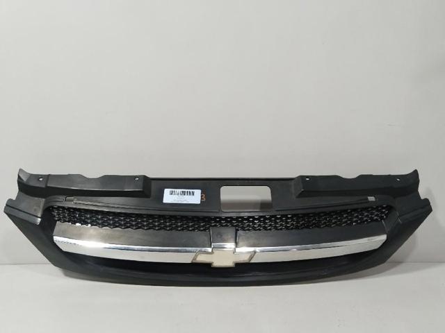 Atrapa chłodnicy 96547129 GM