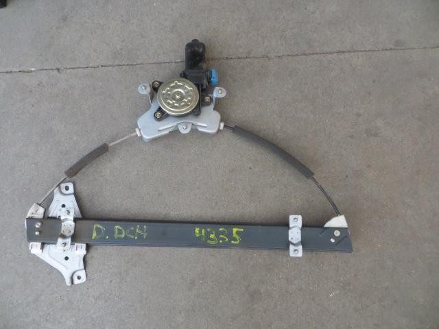 Mechanizm podnoszenia szyby drzwi przednich prawych 96548081 GM