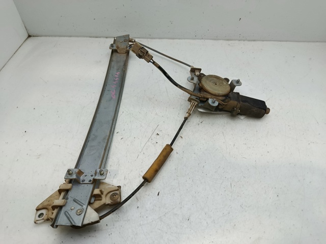 Mechanizm podnoszenia szyby drzwi przednich prawych 96548081 GM