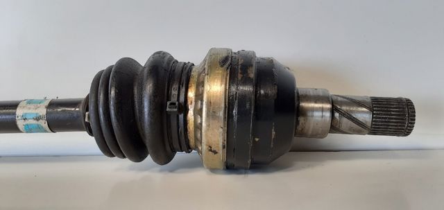 Półoś napędowa przednia prawa 96549104 GM