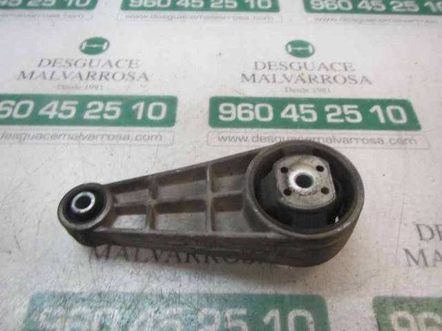 Poduszka (podpora) silnika tylna 96550261 GM