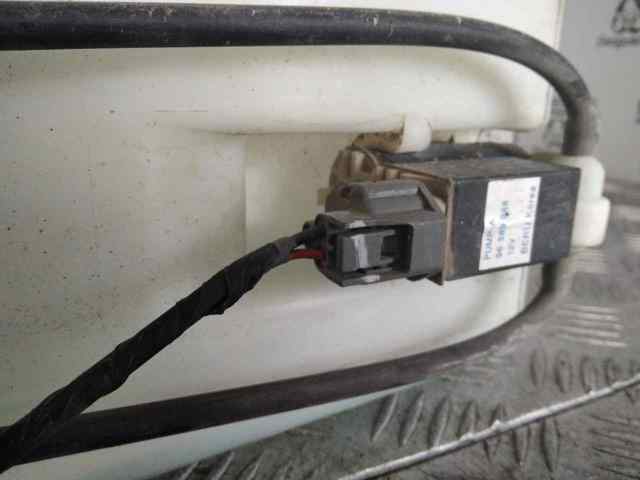 Zbiorniczek spryskiwacza szyb 96550797 GM