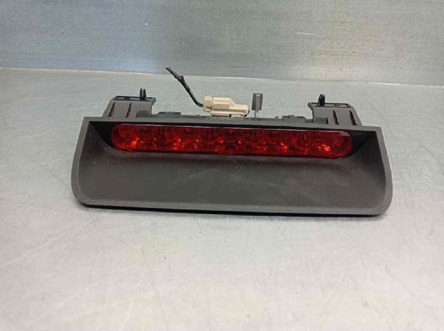 Lampa stop tylna dodatkowa 96551214 GM