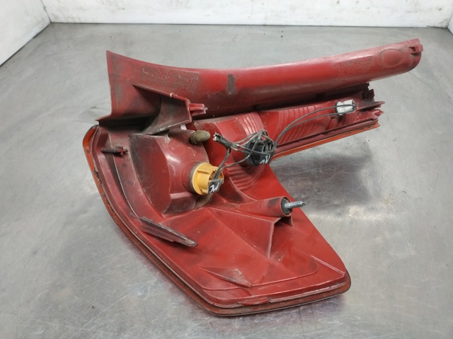 Lampa zespolona tylna lewa 9655864080 PEUGEOT