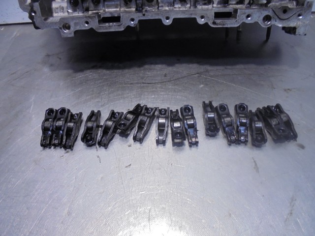 Głowica cylindrów 9655911480 PEUGEOT