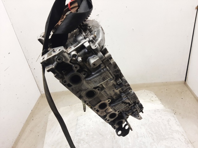Głowica cylindrów 9655911480 PEUGEOT