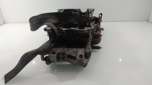 Głowica cylindrów 9655911480 PEUGEOT