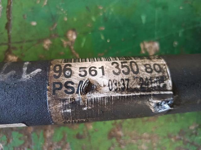 Półoś napędowa przednia prawa 9656135080 PEUGEOT