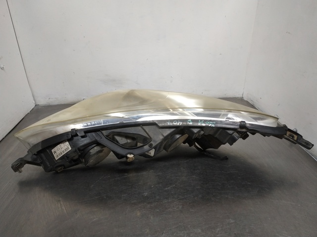 Reflektor prawy 9656668780 PEUGEOT