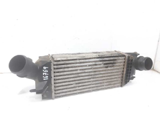 Chłodnica intercoolera 9657073480 PEUGEOT
