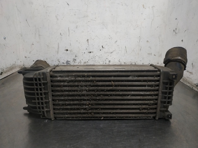 Chłodnica intercoolera 9657073480 PEUGEOT