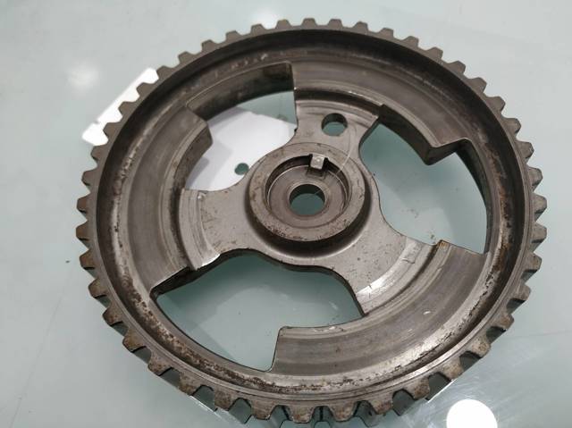 Koło zębatewalcowe wałka rozrządu silnika 9657477580 PEUGEOT