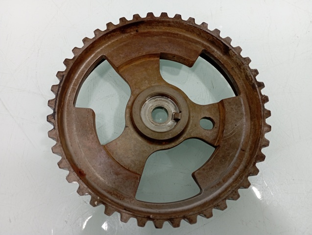 Koło zębatewalcowe wałka rozrządu silnika 9657477580 PEUGEOT
