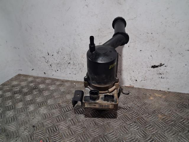 Pompa wspomagania hydraulicznego kierownicy 9657613580 PEUGEOT
