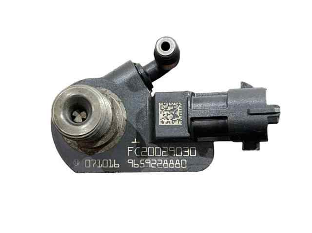 Wtryskiwacz paliwa 9659228880 PEUGEOT