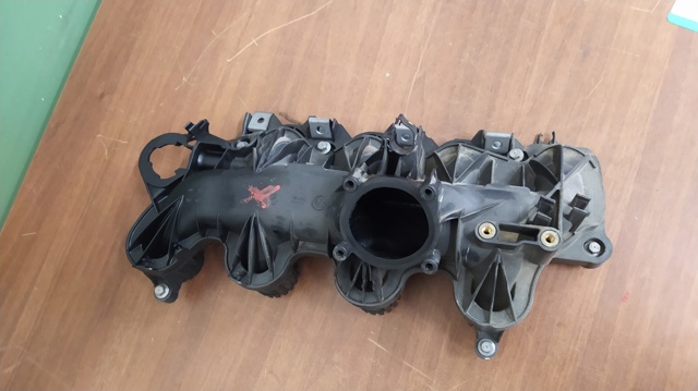 Kolektor ssący Mitsubishi Outlander CWW