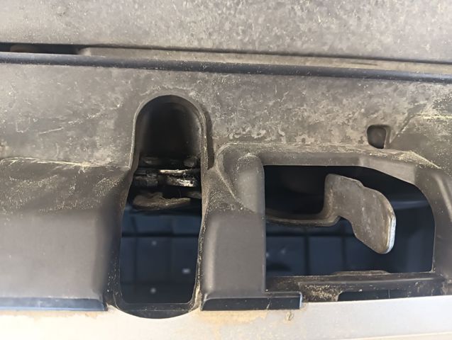 Zamek maski 9660115980 PEUGEOT