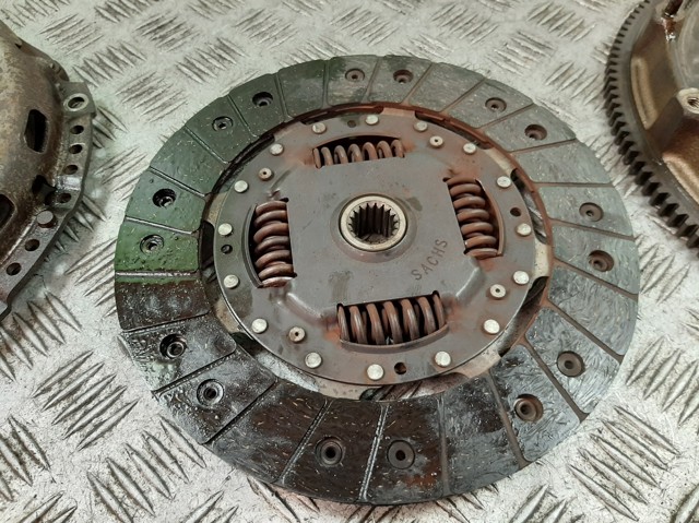 Docisk sprzęgła Peugeot 3008 1 0U