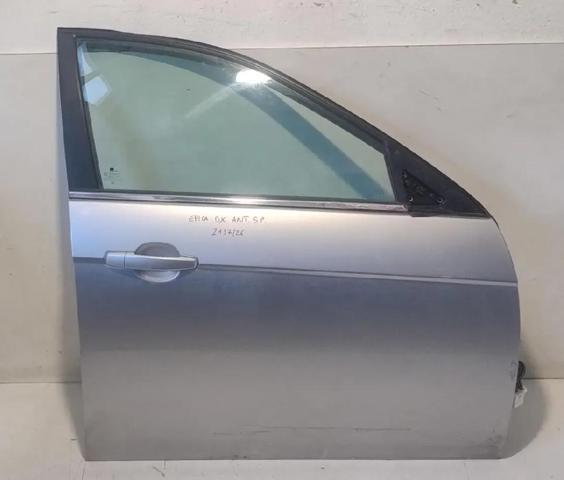 Drzwi przednie prawe 96635580 GM