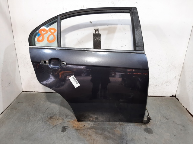 Drzwi tylne prawe 96635658 GM
