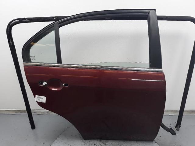 Drzwi tylne prawe 96635658 GM