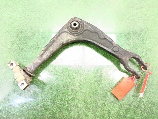 Wahacz zawieszenia przedniego dolny lewy 9663980680 PEUGEOT