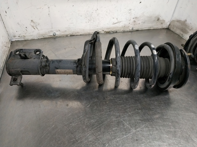 Amortyzator przedni prawy 96639838 GM