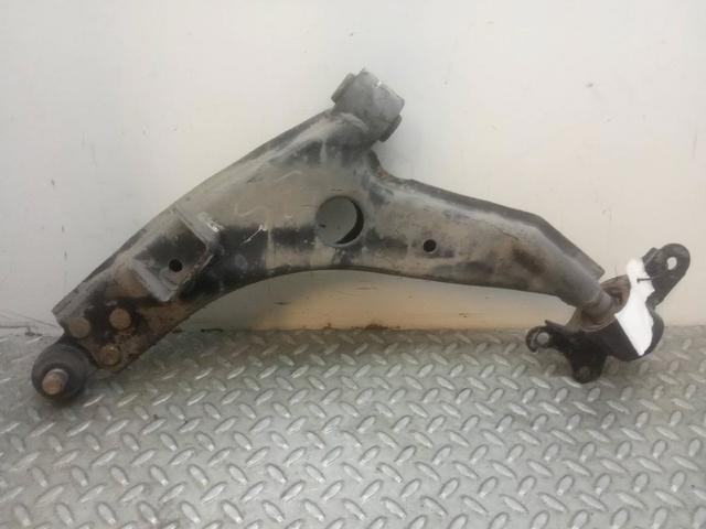 Wahacz zawieszenia przedniego dolny lewy 96639895 GM