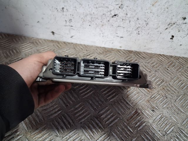 Sterownik silnika 9664843780 PEUGEOT