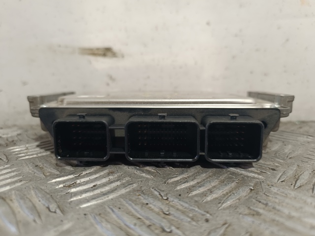 Sterownik silnika 9664843780 PEUGEOT