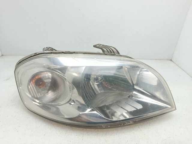 Reflektor prawy 96650522 GM