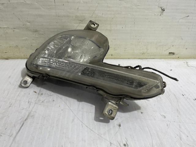 Lampa przeciwmgielna lewa 9670476280 PEUGEOT