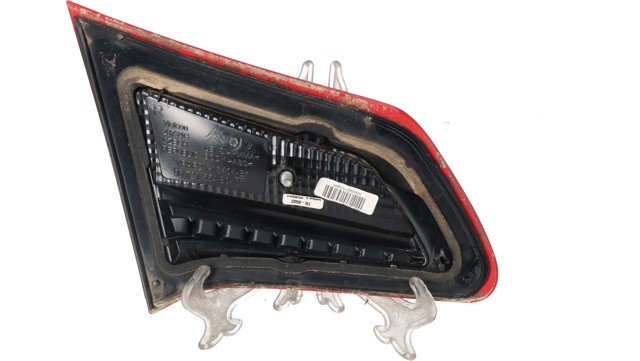 Lampa zespolona tylna prawa wewnętrzna 9672155480 PEUGEOT
