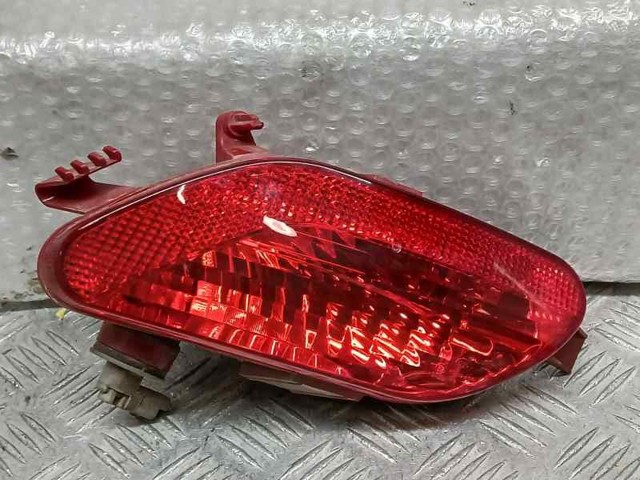 Przednia lampa przeciwmgielna tylna lewa 9672489880 PEUGEOT