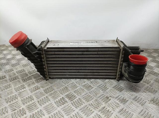 Chłodnica intercoolera 9673015780 PEUGEOT