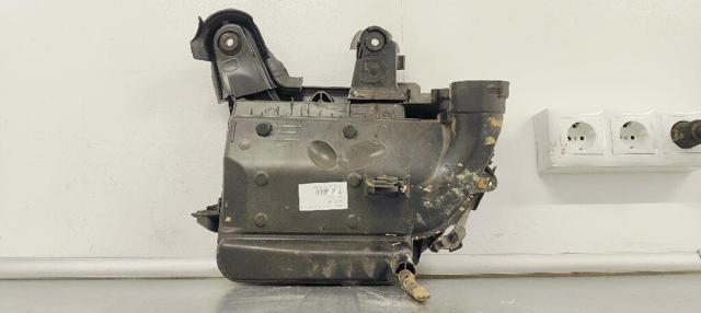 Obudowa filtra powietrza 9673061080 PEUGEOT