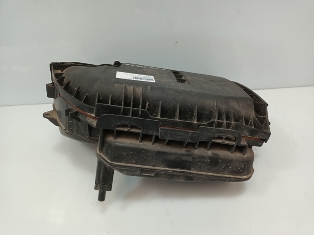 Obudowa filtra powietrza 9673061080 PEUGEOT