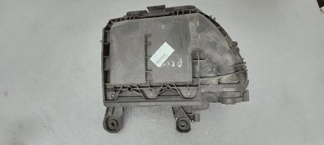 Obudowa filtra powietrza 9673061080 PEUGEOT