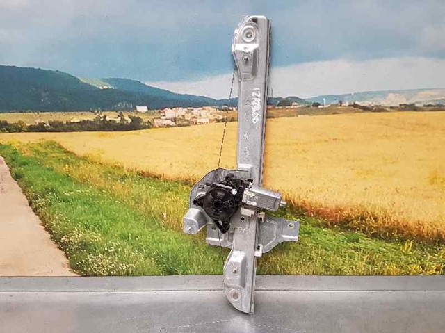 Mechanizm podnoszenia szyby drzwi przednich prawych 9673154380 PEUGEOT