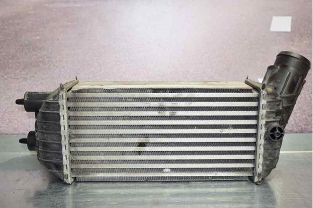 Chłodnica intercoolera 9674720580 PEUGEOT