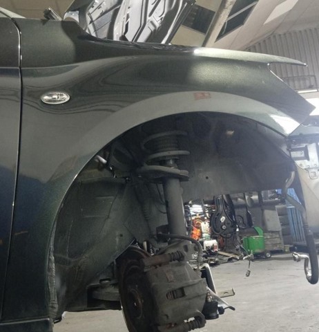 Błotnik przedni prawy 9674790480 PEUGEOT