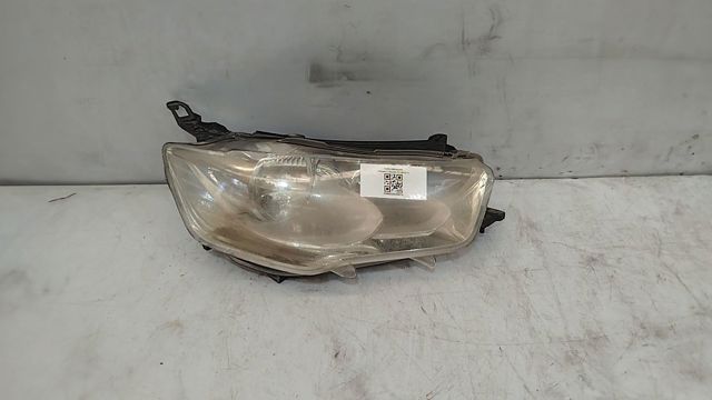 Reflektor prawy 9675139980 PEUGEOT