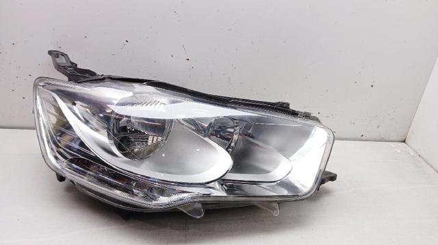 Reflektor prawy 9675139980 PEUGEOT