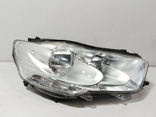 Reflektor prawy 9675139980 PEUGEOT